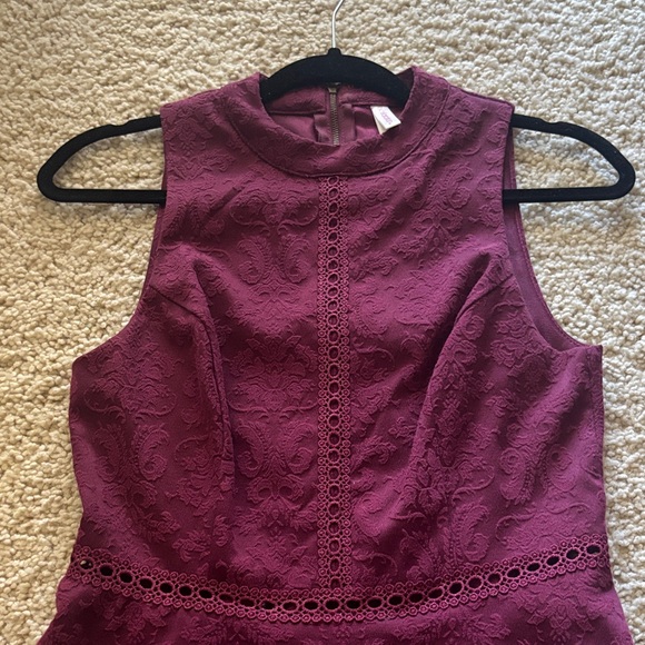 Lace Dress Burgundy/Deep Red - Picture 7 of 7